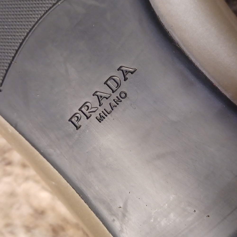 PRADA flats - Picture 12 of 16